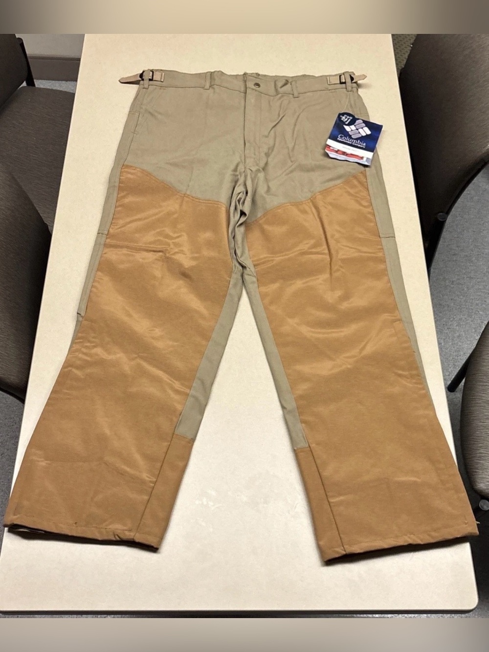 Columbia Grouse Pant Size 42Wx32L Hunting Brown Brush Pants Adjustable BRAND NEW